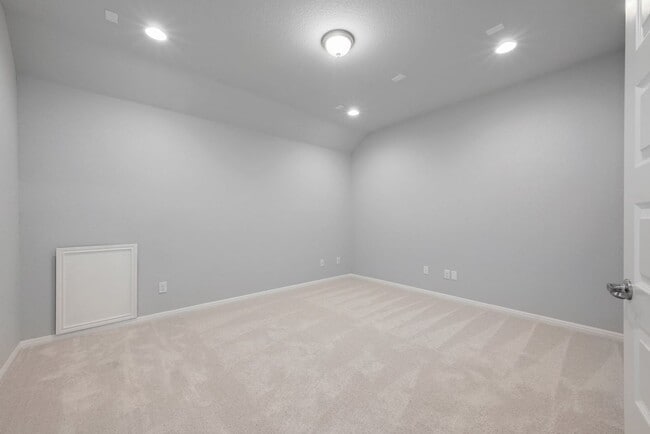 Building Photo - 3820 Brushy Creek Rd