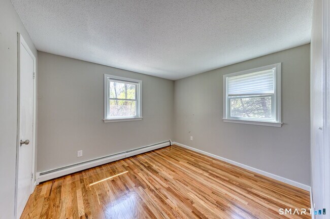 Building Photo - 371 Warrenville Rd