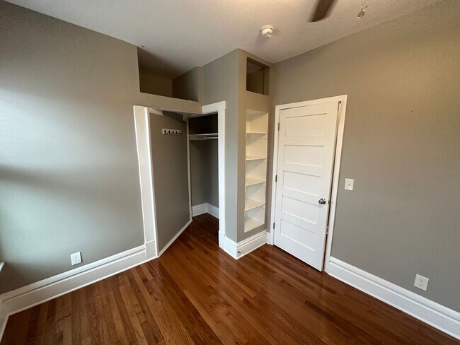 Building Photo - 1555 Hunter Ave