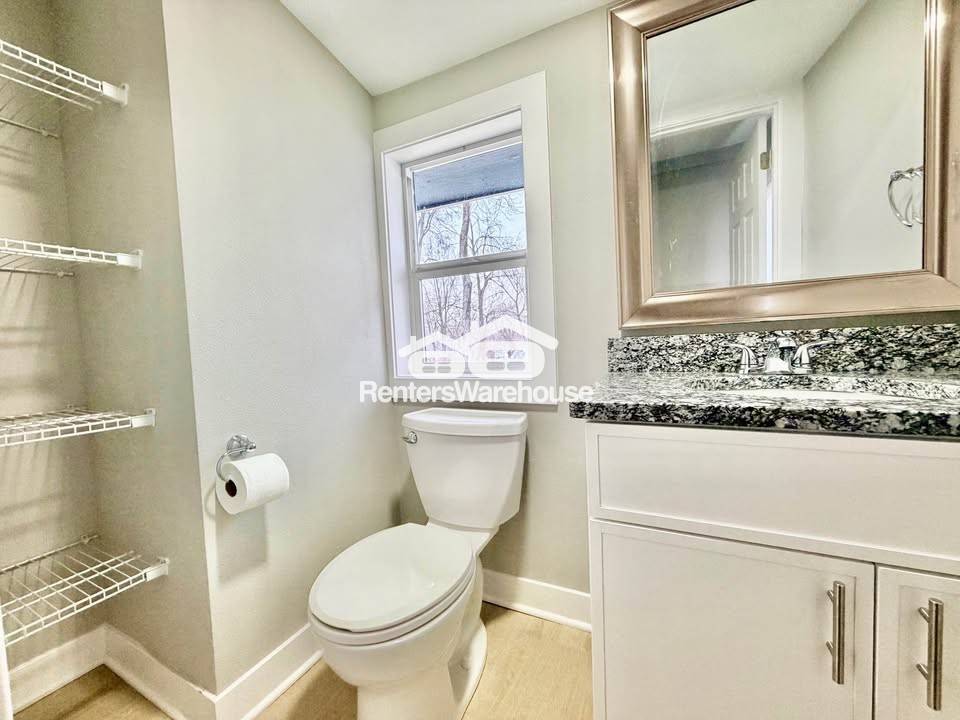 Building Photo - 3623 SW 9th St