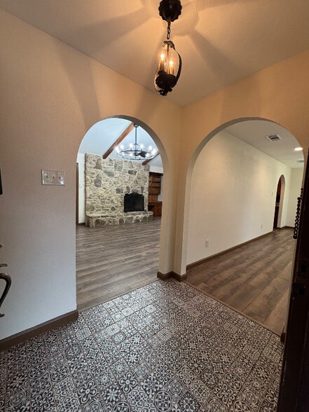 Building Photo - 1620 Rider Rd