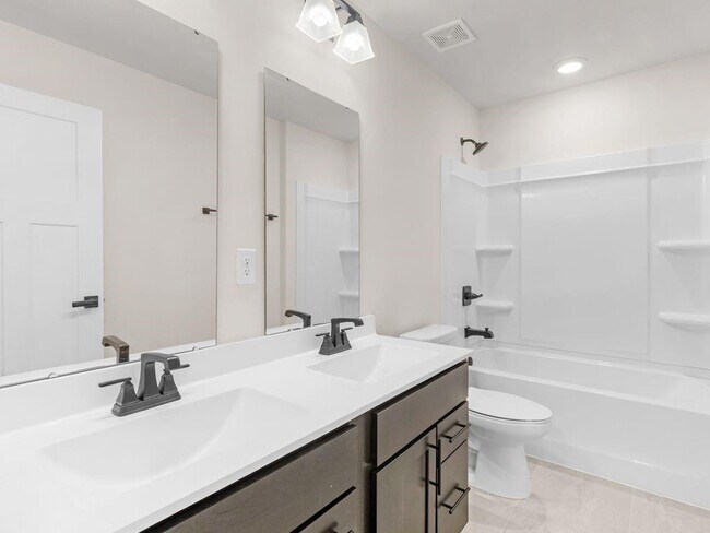 Building Photo - 301 Meuse Ln