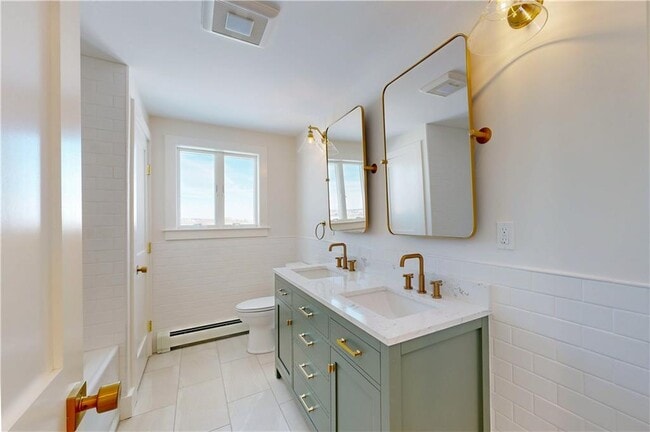 Building Photo - 3211 Main Rd