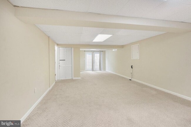 Building Photo - 46525 Hollymead Pl