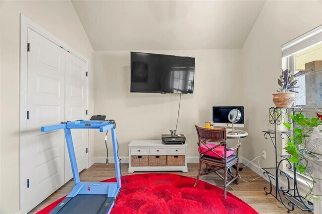 Building Photo - 2253 N Payton Ct