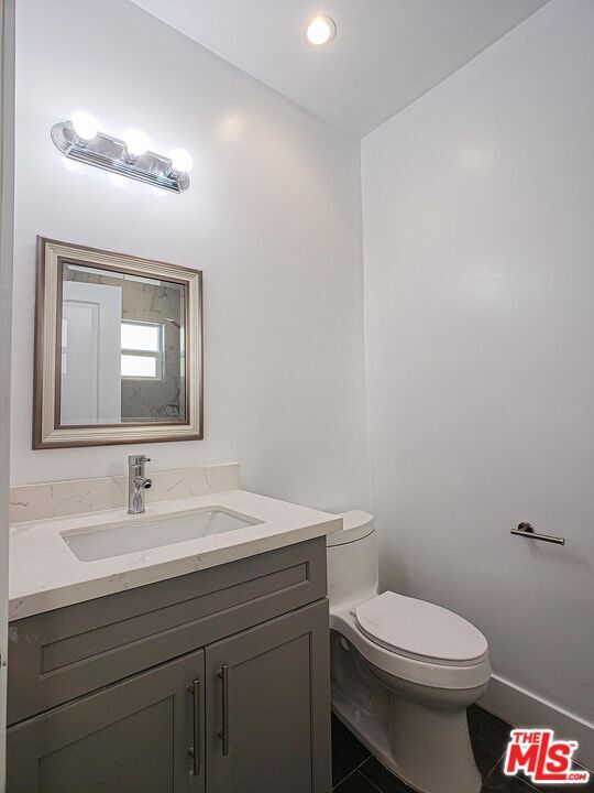 Building Photo - 2957 Francis Ave