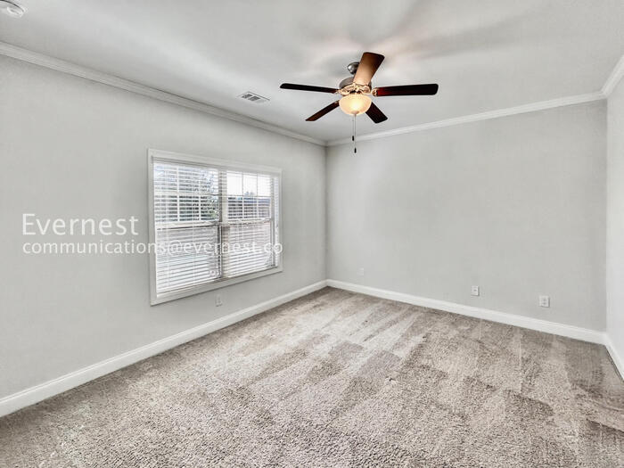 Building Photo - 3845 Valley View Ct