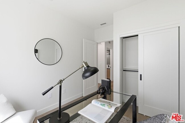 Building Photo - 3842 Don Tomaso Dr