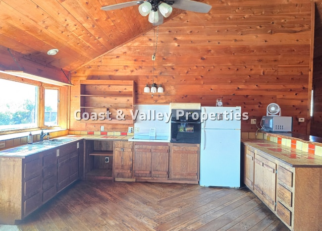 Building Photo - Carmel Valley Home for RENT!!!