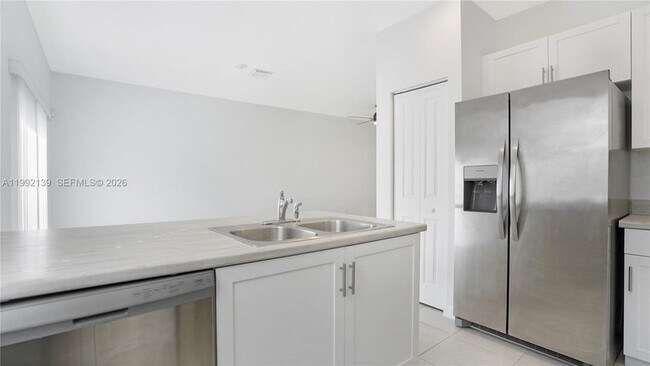 Building Photo - 2676 SE 12th Pl