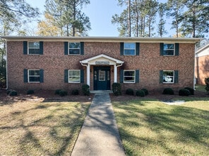 Building Photo - 1802 Kings Chapel Rd