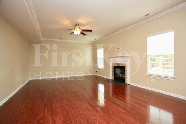 Building Photo - 3009 Fallondale Rd