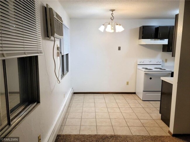 Building Photo - 539 S Wasson Ln