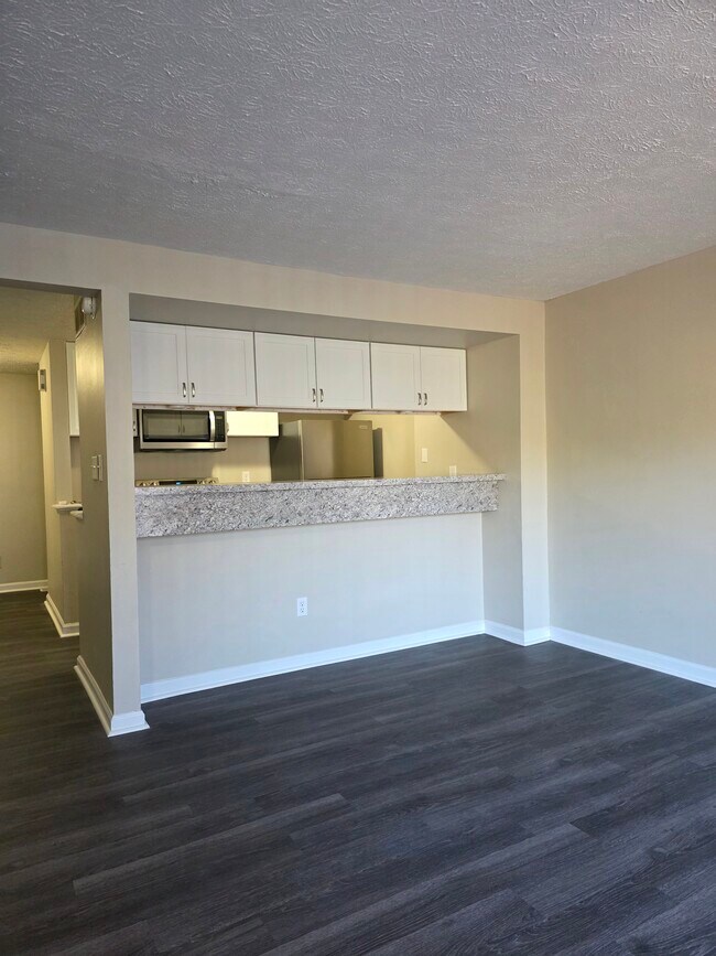 Building Photo - 8512 Hague Rd