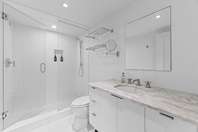 Building Photo - 2774 S Ocean Blvd