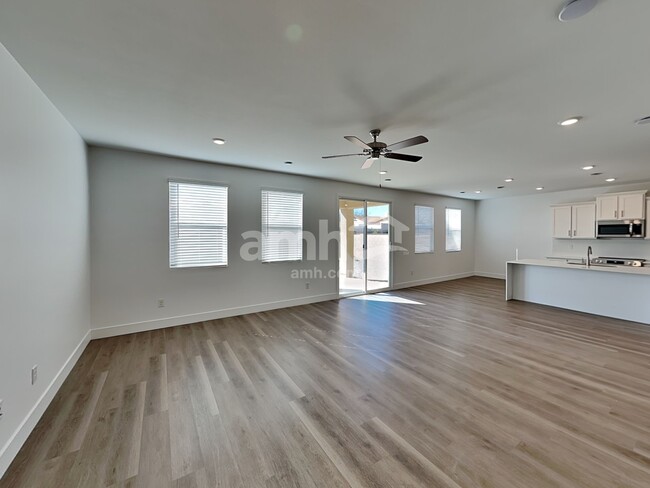 Building Photo - 9668 Harkes Dr