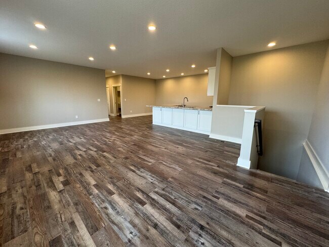 Building Photo - 312 61st St SW