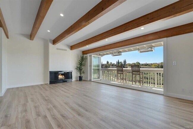 Building Photo - 745 Domingo Dr