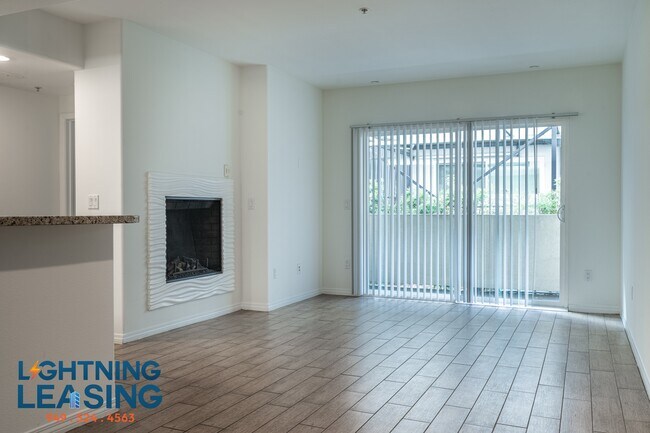 Building Photo - 11923 Kling St