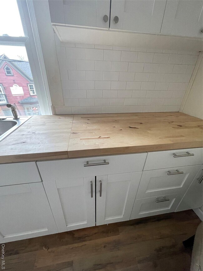 Building Photo - 59 Main St