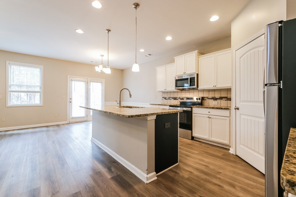 Building Photo - 538 Jadetree Ln