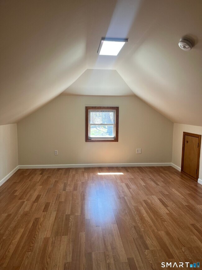 Building Photo - 2101 Scott Rd