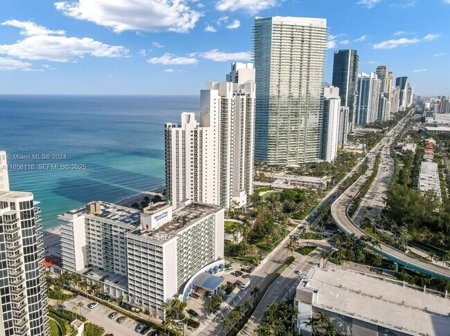 Building Photo - 19201 Collins Ave