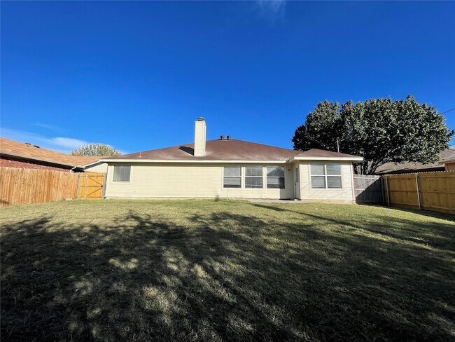 Building Photo - 4601 St Thomas Pl