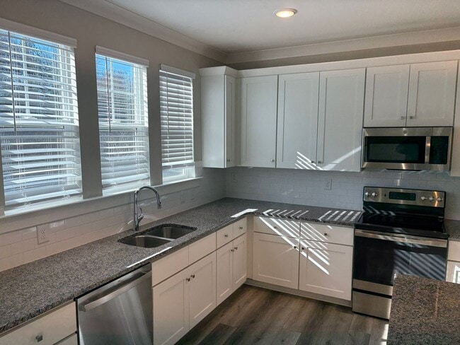 Building Photo - COMING SOON : 3BR w/ 2-Car Garage + Patio