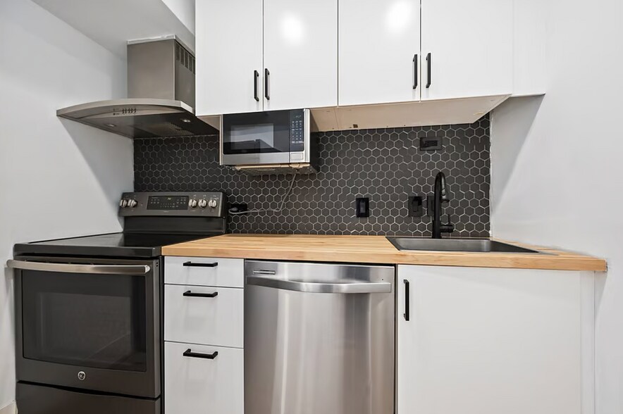 Building Photo - 3401 Timmons Ln