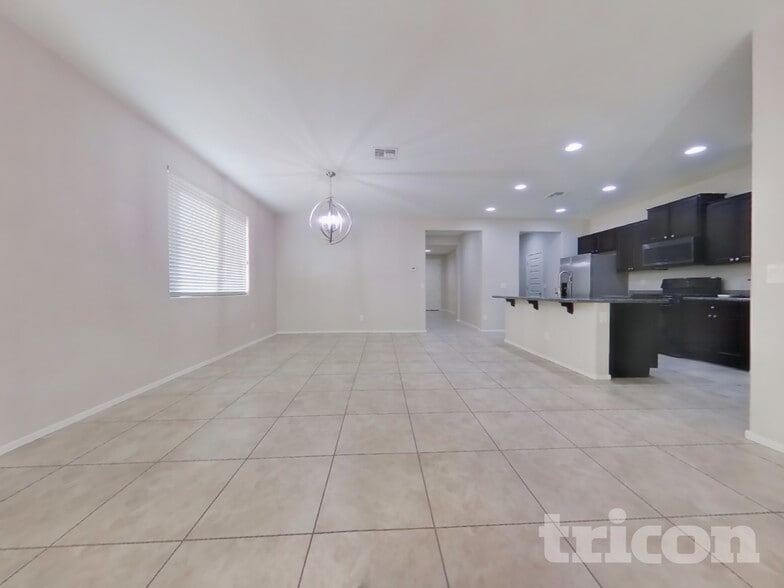 Building Photo - 4217 S 181st Ln