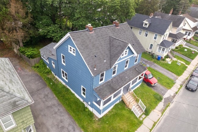 Primary Photo - 8 Chestnut St