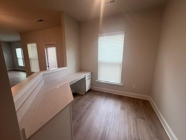 Building Photo - 5030 Sierra Creek Dr NE