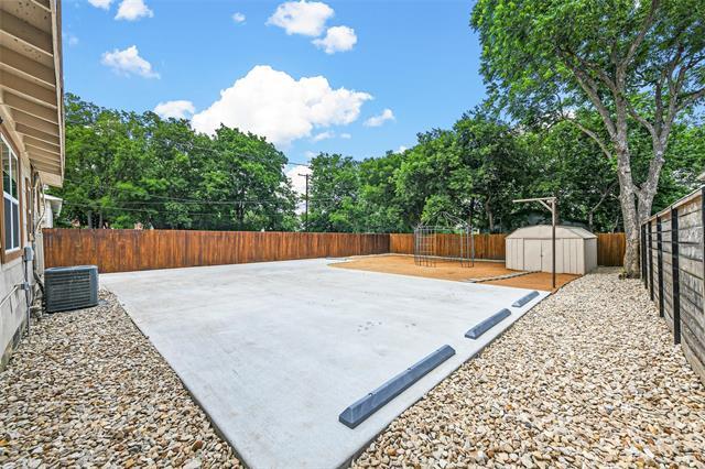 Building Photo - 2717 Townsend Dr