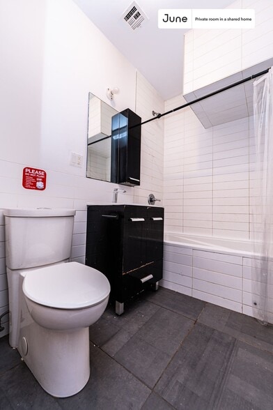 Building Photo - Room in Shared 3 bed/1 bath home