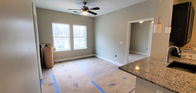 Building Photo - Peak of Boone