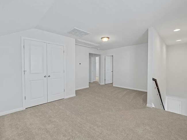 Building Photo - 209 Cherry Blossom Ln