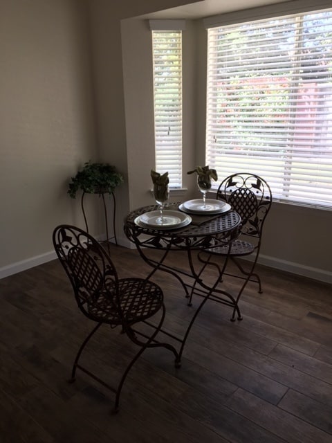 Building Photo - APPLY FOR THIS MOVE IN READY HOME NOW!