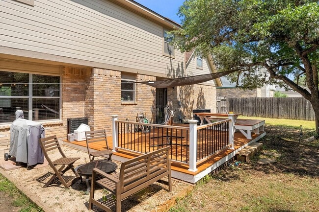 Building Photo - 3 Bedroom/2.5 Bath Northwest Park