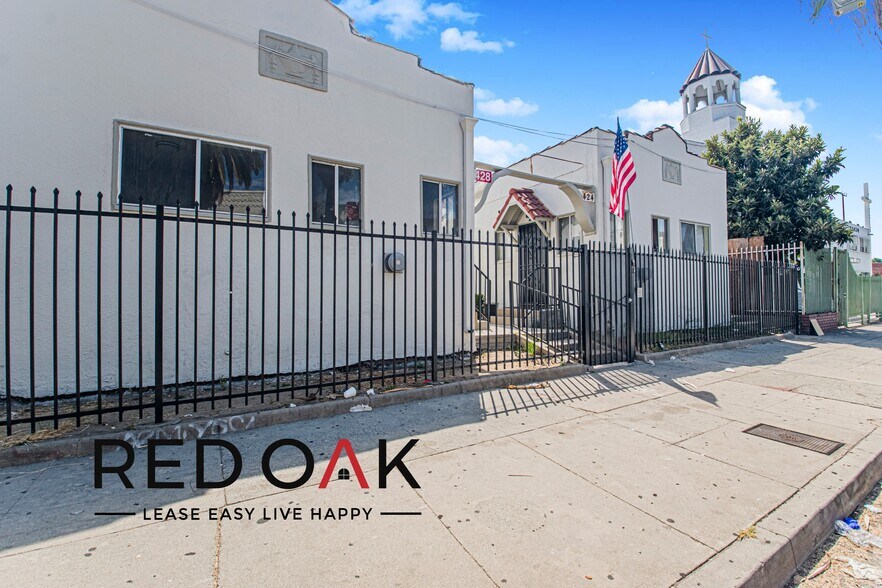 Building Photo - 424 E 20th St
