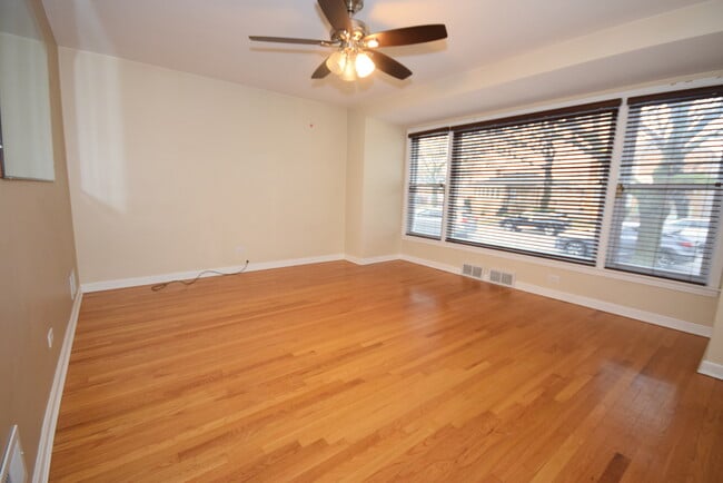 Building Photo - 5551 S Mason Ave