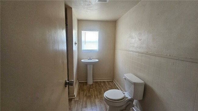 Building Photo - 131 Algodon St