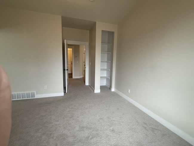 Building Photo - 684 W 1460 S