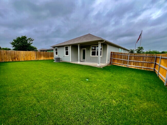 Building Photo - 101 Altamont St