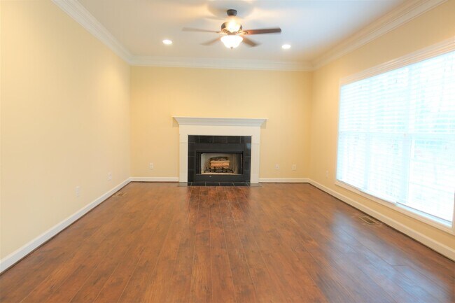 Building Photo - 200 State Rd S-42-2591