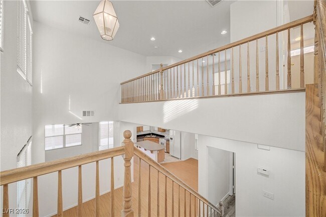 Building Photo - 9260 Pembrook Falls Ave