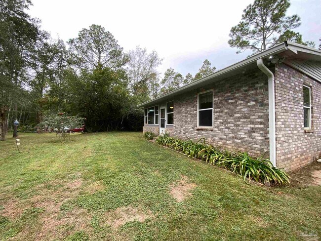 Building Photo - 1761 Chippendale Rd