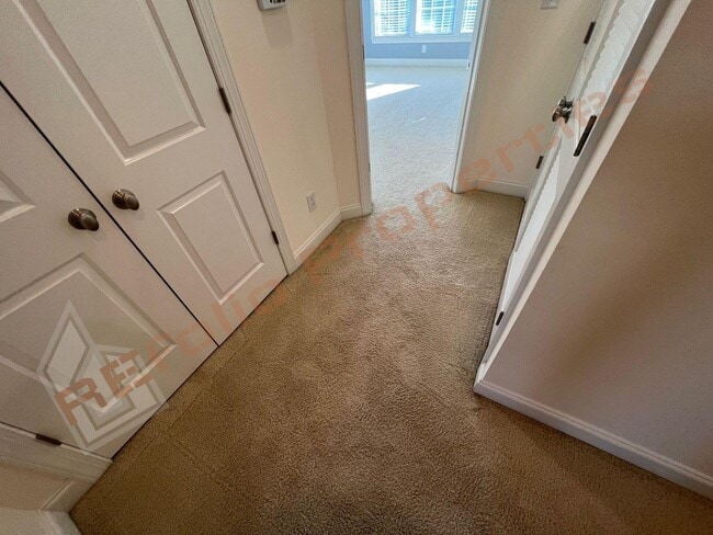Building Photo - Fresh Paint, New Carpet - Elegant 3 Story ...