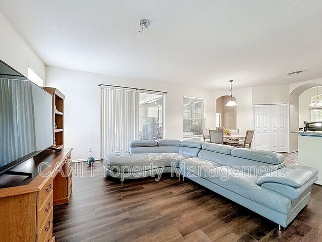 Building Photo - 3104 Conrad Ct