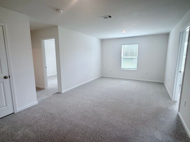 Building Photo - 1021 Sandhills Ln